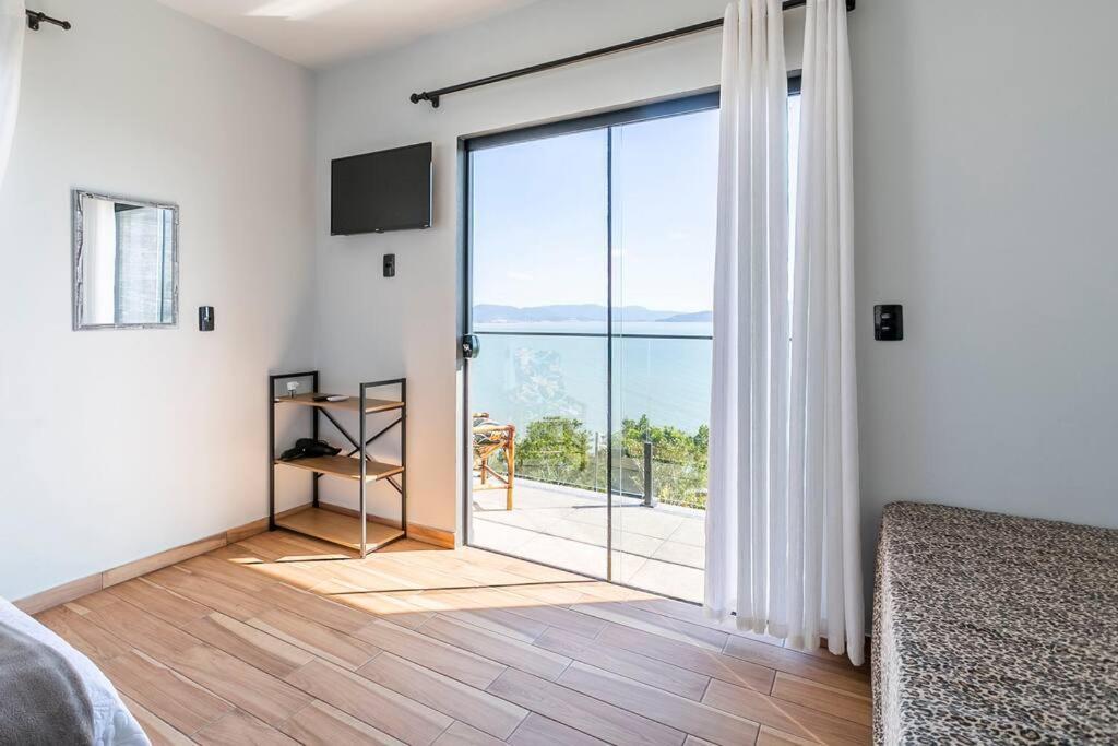 Casa Mirante Do Sol-Vista Exuberante Com Spa โกเวร์นาดอร์ เซลโซ รามอส ภายนอก รูปภาพ